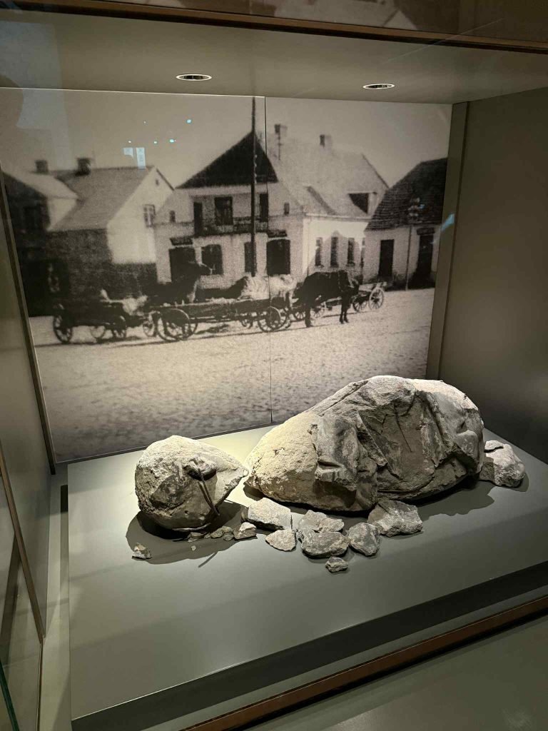 Messenger_creation_6C28F776-9E1F-4891-8ED6-2E78F7DFEF4F