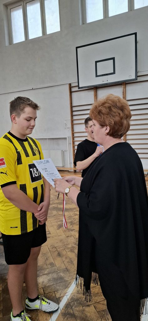 33f4bd1a-57d9-4d56-beec-037ce745ce6d