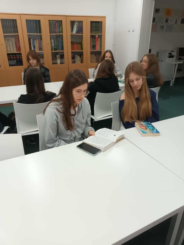 Messenger_creation_5C0DF24E-0B8A-452B-A631-4972272E5A92