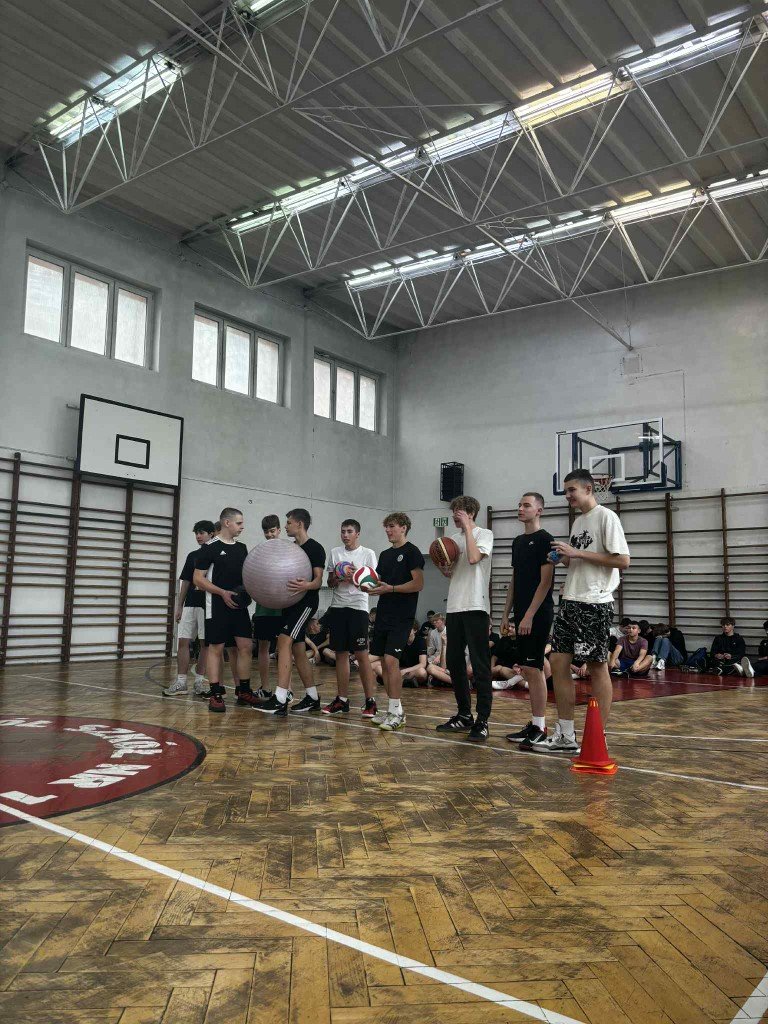 Messenger_creation_A9323C76-0CAB-4FB7-8BC4-D3CA9F802EC1 (Na stronę)