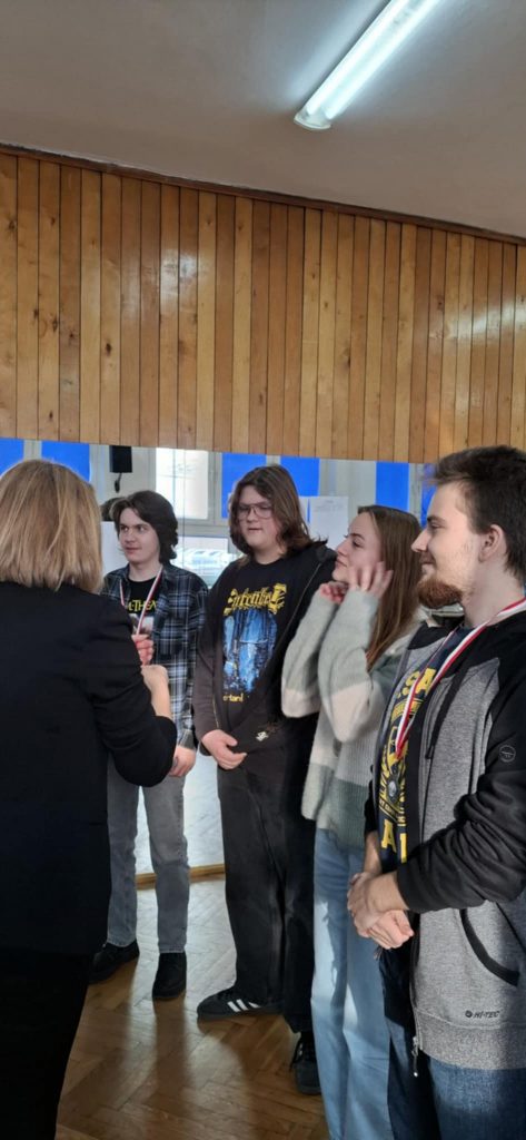 f3099245-0ea0-493d-b4e3-2e3d803506dc