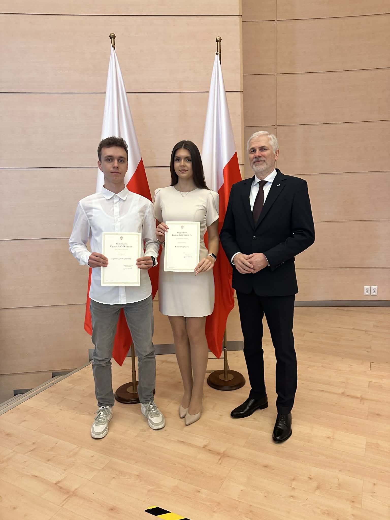 Konkurs Recytatorski Poezji Patriotycznej „Dla Niepodległej”