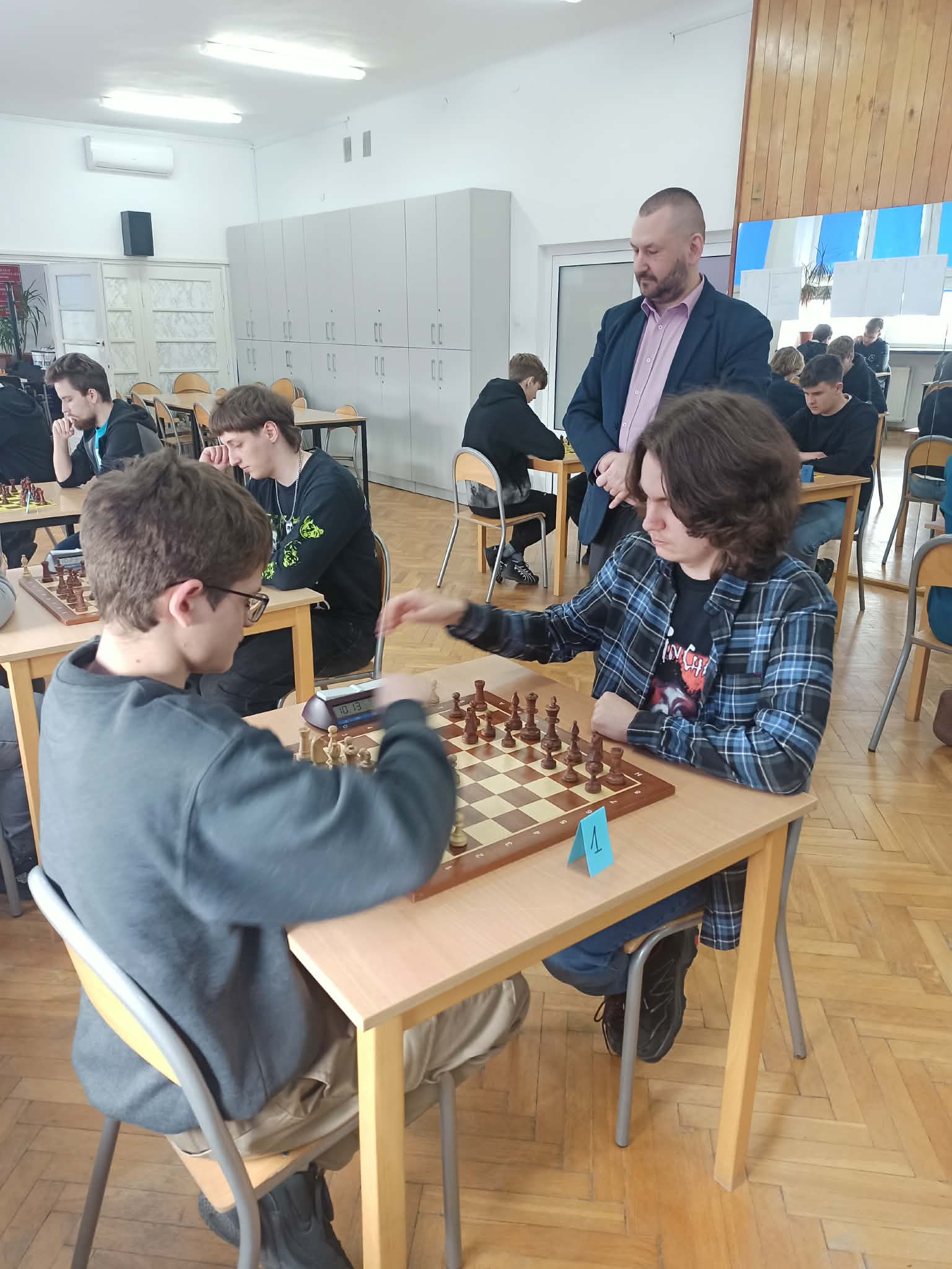 af8da6d0-4789-412d-ab7e-7544a027367b